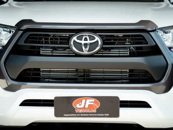 TOYOTA-HILUX-2.8 D-4D TURBO DIESEL CD POWER PACK 4X4 MANUAL TOYOTA-HILUX-2024