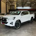TOYOTA HILUX 2.8 SR 4X4 CD 16V DIESEL 4P AUTOMÁTICO TOYOTA HILUX 2.8 SR 4X4 CD 16V DIESEL 4P AUTOMÁTICO