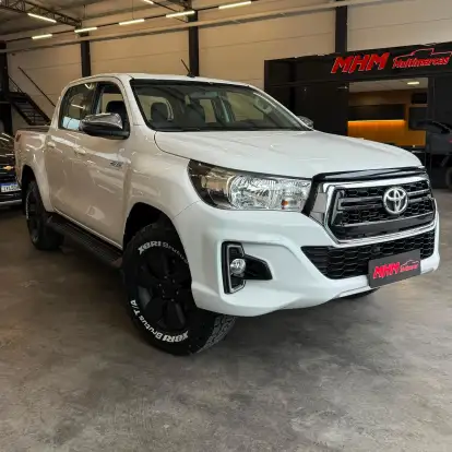 TOYOTA-HILUX-2019