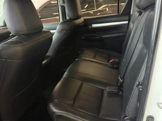 TOYOTA-HILUX-2.8 SR 4X4 CD 16V DIESEL 4P AUTOMÁTICO TOYOTA-HILUX-2019