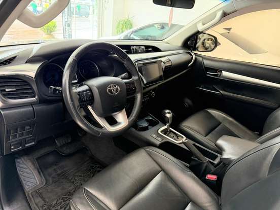 TOYOTA-HILUX-2.7 SRV 4X4 CD 16V FLEX 4P AUTOMÁTICO TOYOTA-HILUX-2016