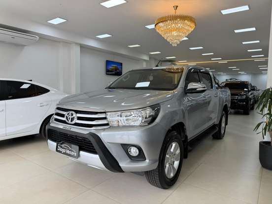 TOYOTA-HILUX-2016
