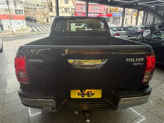 TOYOTA-HILUX-2019