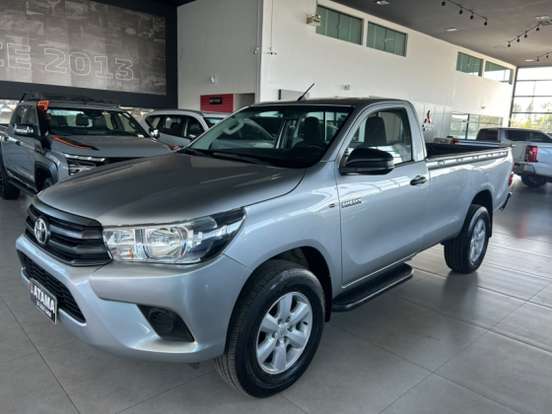 TOYOTA-HILUX-2018