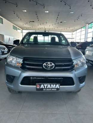 TOYOTA-HILUX-2018