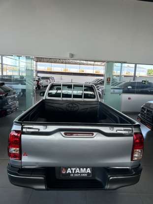 TOYOTA-HILUX-2018