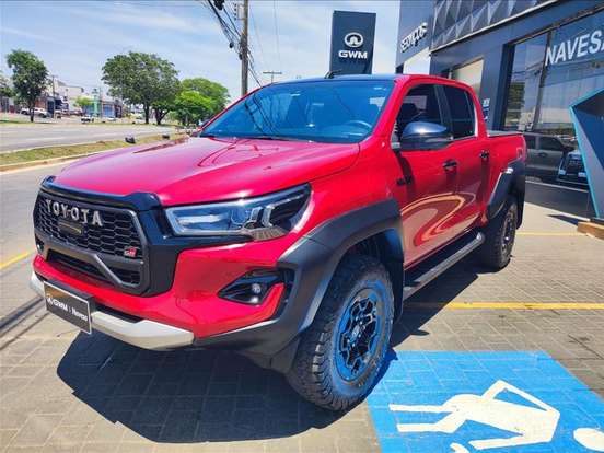 TOYOTA-HILUX-2.8 D-4D TURBO DIESEL CD GR-S 4X4 AUTOMÁTICO TOYOTA-HILUX-2023