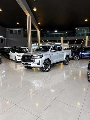 TOYOTA-HILUX-2025