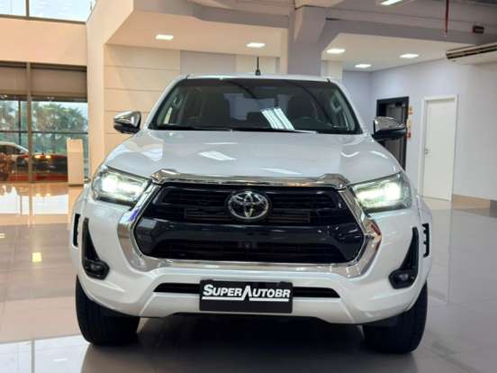 TOYOTA-HILUX-2024