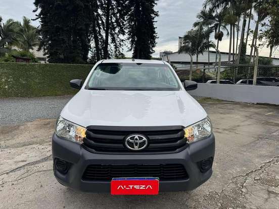 TOYOTA-HILUX-2.8 D-4D TURBO DIESEL CS 4X4 MANUAL TOYOTA-HILUX-2020