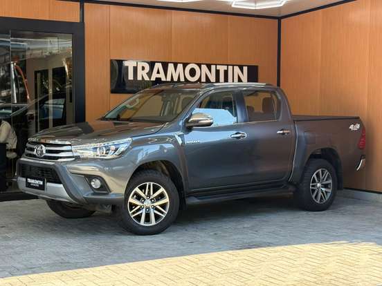 TOYOTA-HILUX-2.8 SRX 4X4 CD 16V DIESEL 4P AUTOMÁTICO TOYOTA-HILUX-2017