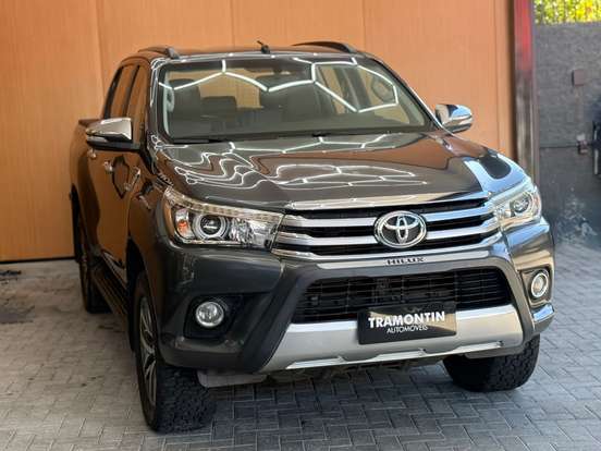 TOYOTA-HILUX-2.8 SRX 4X4 CD 16V DIESEL 4P AUTOMÁTICO TOYOTA-HILUX-2017