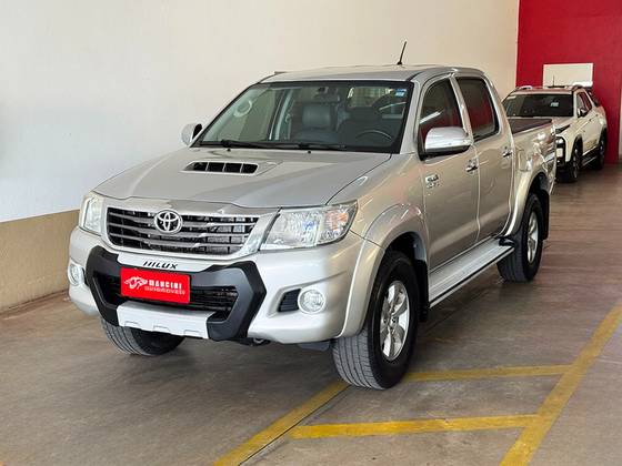 TOYOTA HILUX 3.0 SRV 4X4 CD 16V TURBO INTERCOOLER DIESEL 4P AUTOMÁTICO