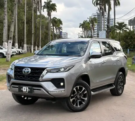 TOYOTA-HILUX SW4-2022