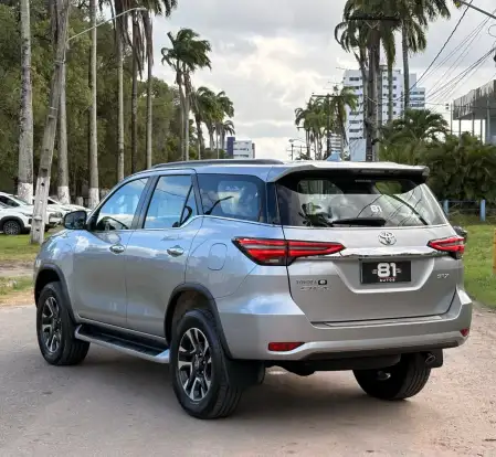 TOYOTA-HILUX SW4-2022