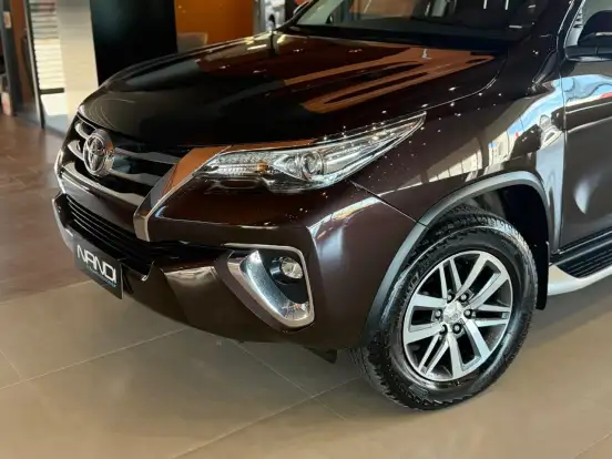 TOYOTA-HILUX SW4-2.8 SRX 4X4 16V TURBO INTERCOOLER DIESEL 4P AUTOMÁTICO TOYOTA-HILUX SW4-2019