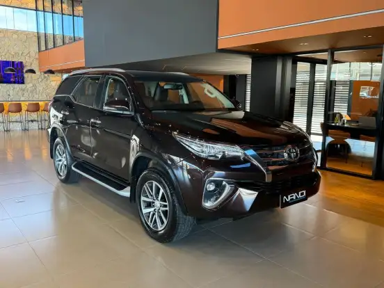 TOYOTA-HILUX SW4-2019