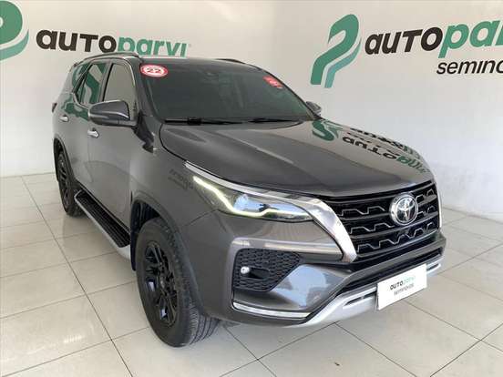 TOYOTA-HILUX SW4-2022