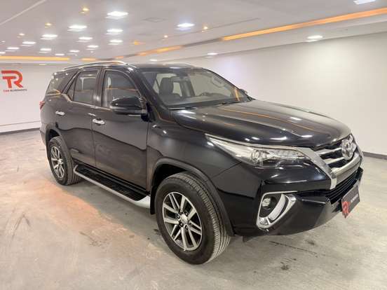TOYOTA-HILUX SW4-2019