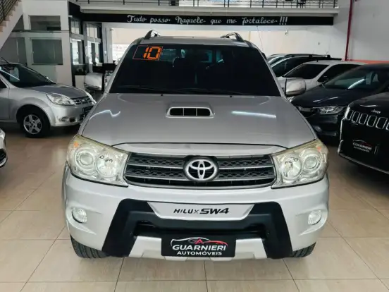 TOYOTA-HILUX SW4-3.0 SRV 4X4 16V TURBO INTERCOOLER DIESEL 4P AUTOMÁTICO TOYOTA-HILUX SW4-2010