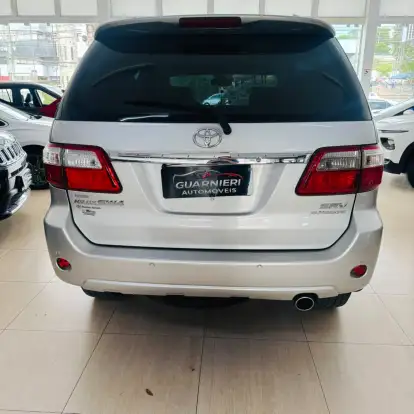 TOYOTA-HILUX SW4-2010