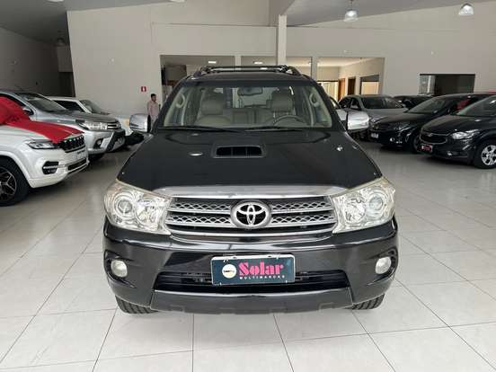 TOYOTA-HILUX SW4-3.0 SRV 4X4 7 LUGARES 16V TURBO INTERCOOLER DIESEL 4P AUTOMÁTICO TOYOTA-HILUX SW4-2011
