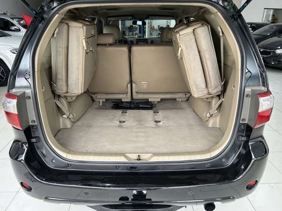 TOYOTA-HILUX SW4-2011