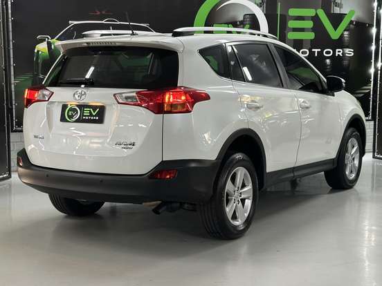TOYOTA-RAV4-2013