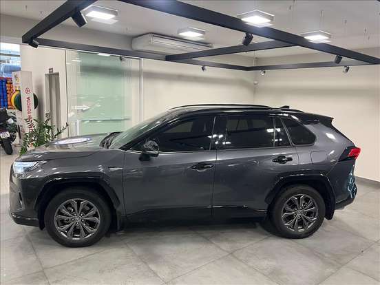 TOYOTA-RAV4-2025