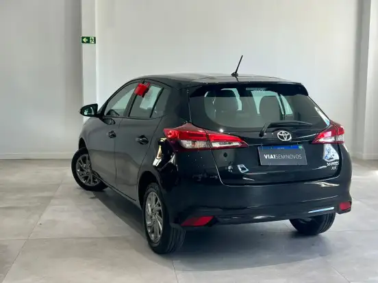 TOYOTA-YARIS-1.5 16V FLEX XS MULTIDRIVE TOYOTA-YARIS-2024