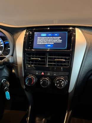 TOYOTA-YARIS-2020
