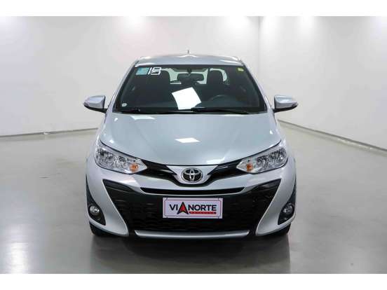 TOYOTA-YARIS-2019