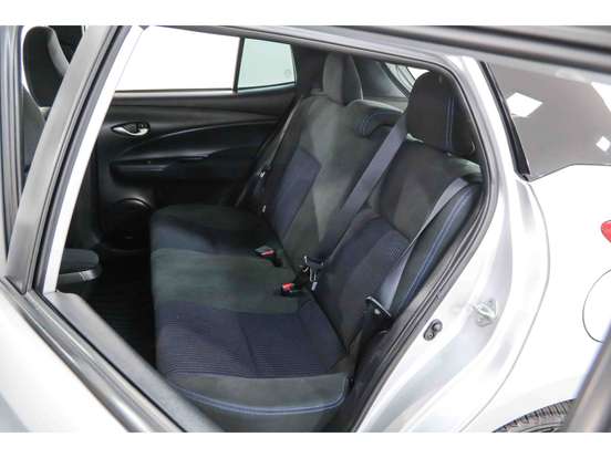 TOYOTA-YARIS-2019