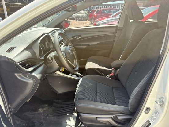 TOYOTA-YARIS-1.5 16V FLEX SEDAN XL MANUAL TOYOTA-YARIS-2019