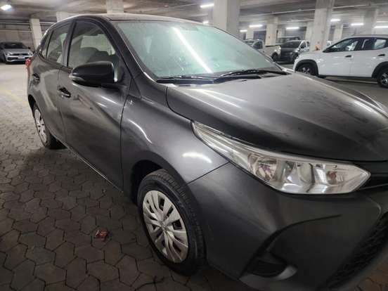 TOYOTA-YARIS-2024