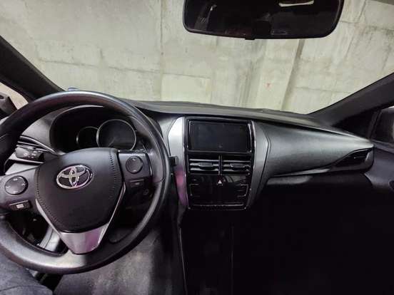 TOYOTA-YARIS-2024