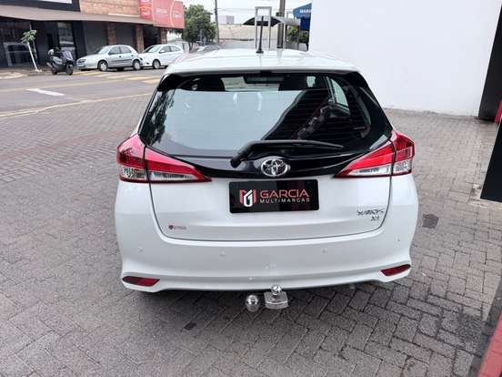 TOYOTA-YARIS-2020