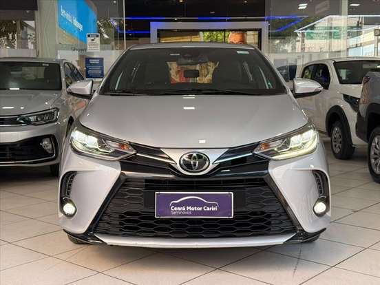 TOYOTA-YARIS-2024
