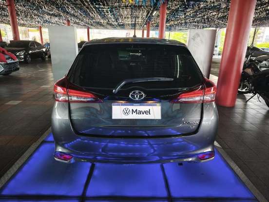 TOYOTA-YARIS-2023