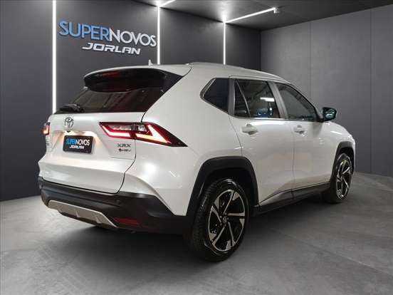 TOYOTA-YARIS CROSS-2026