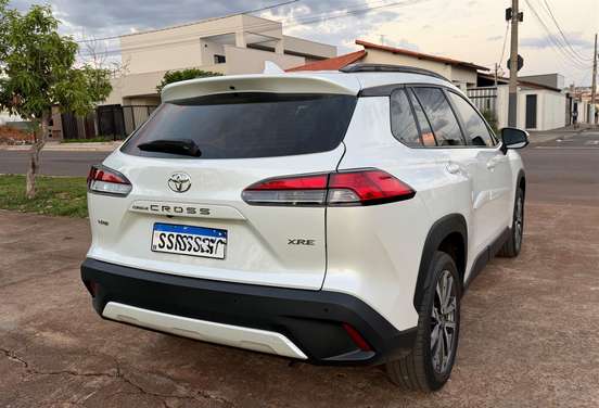 TOYOTA-COROLLA CROSS-2024
