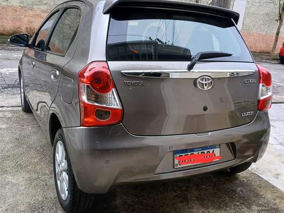 TOYOTA-ETIOS-1.5 XLS SEDAN 16V FLEX 4P AUTOMÁTICO TOYOTA-ETIOS-2016