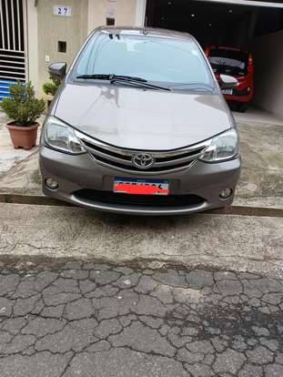 TOYOTA-ETIOS-2016