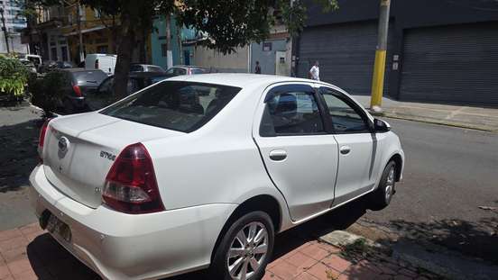 TOYOTA-ETIOS-2020