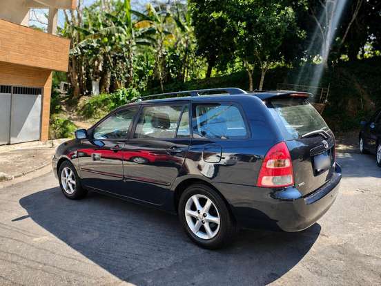 TOYOTA-FIELDER-2004