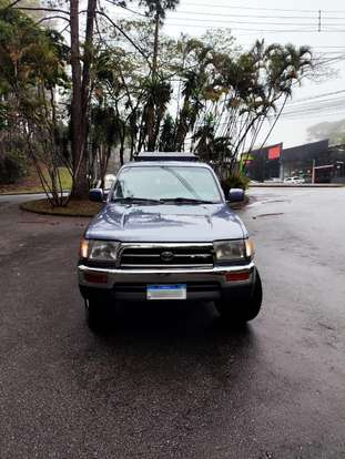 TOYOTA-HILUX-1997
