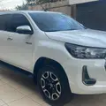 TOYOTA HILUX 2.8 D-4D TURBO DIESEL CD SRV 4X4 AUTOMÁTICO TOYOTA HILUX 2.8 D-4D TURBO DIESEL CD SRV 4X4 AUTOMÁTICO