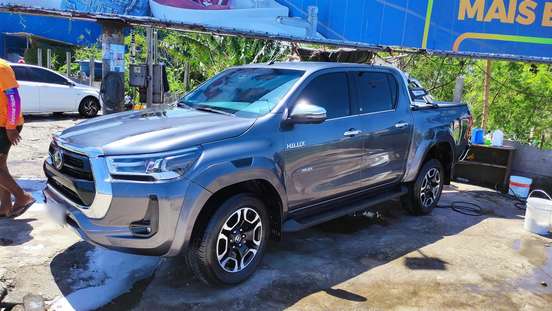 TOYOTA-HILUX-2025