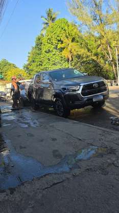 TOYOTA-HILUX-2025