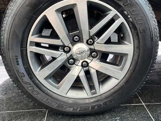 TOYOTA-HILUX-2.8 SRX 4X4 CD 16V DIESEL 4P AUTOMÁTICO TOYOTA-HILUX-2017